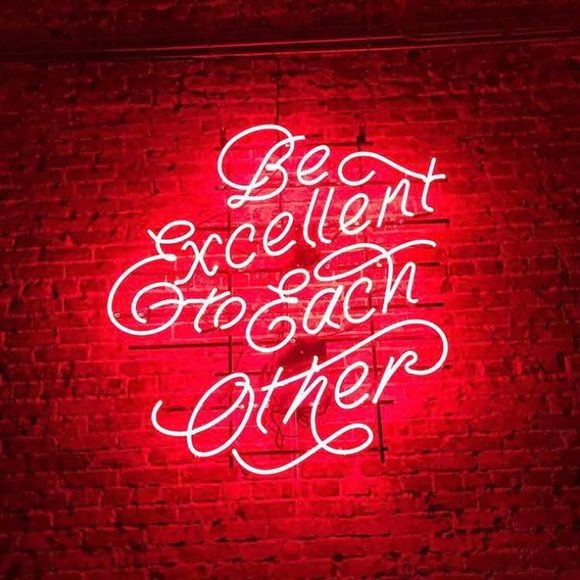 Meet your Posher, Patricia - Picture 1 of 2